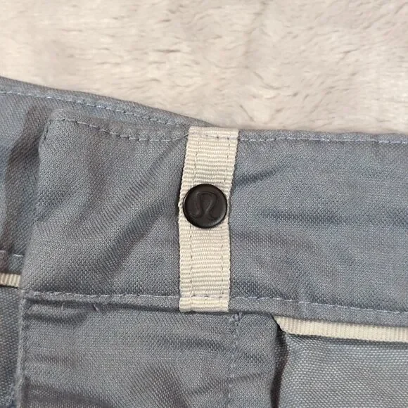 Lululemon Commission Shorts Mens 34 Classic Fit Blue 9” Warpstreme Chinos Golf - Picture 9 of 10